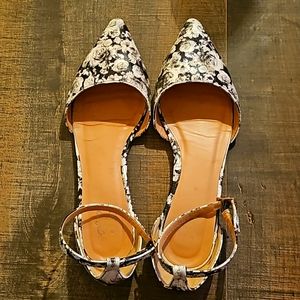 Black and White Flats with Ankle Strap, size 6